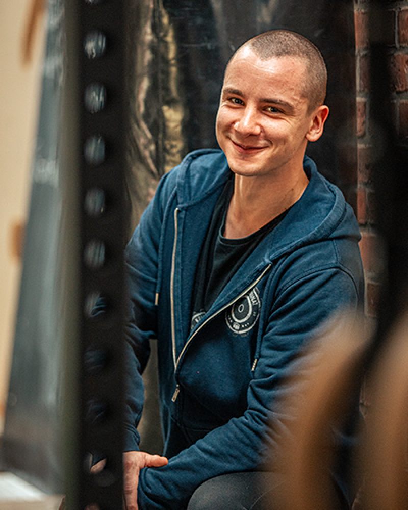Lukas Trainer im Kraftcombinat